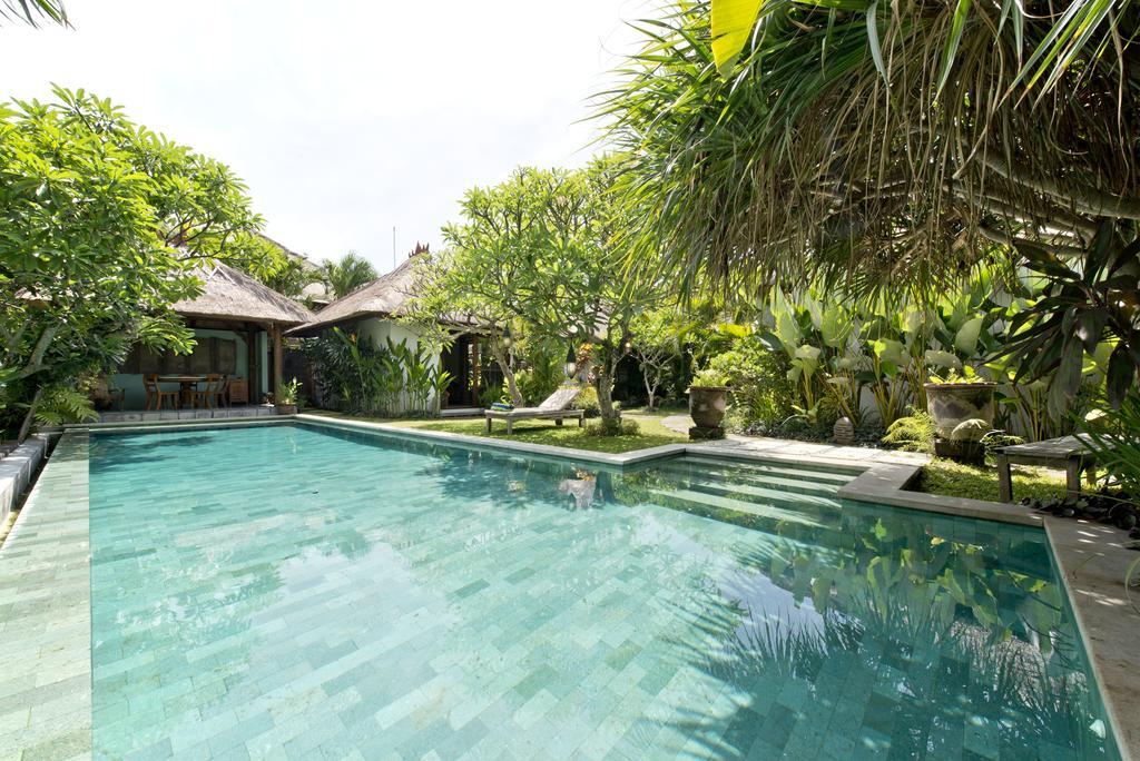 Bali Villa Aja スミニャック エクステリア 写真
